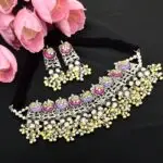 Multicoloured choker set