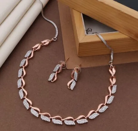Elegant Rose Gold Leaf Motif Necklace Set